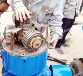 400型飼料顆粒機(jī) 400型飼料顆粒機(jī)